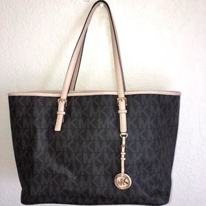 MICHAEL Michael Kors  EAST WEST JET SET SIGNATUR